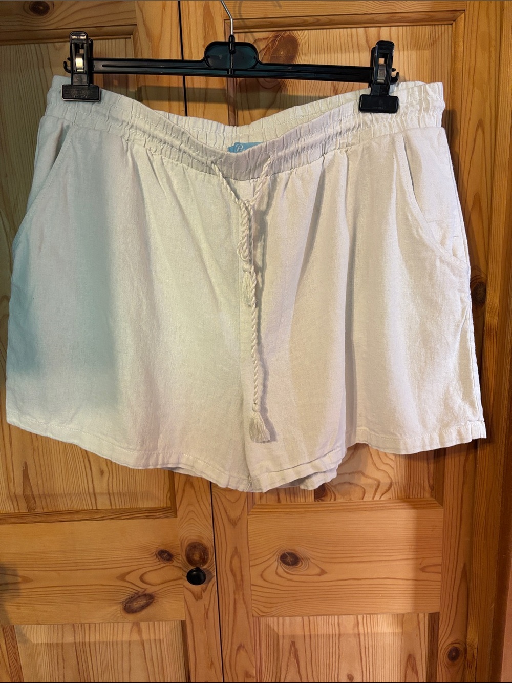 High-Waist White Linen Blend Shorts with Drawstring